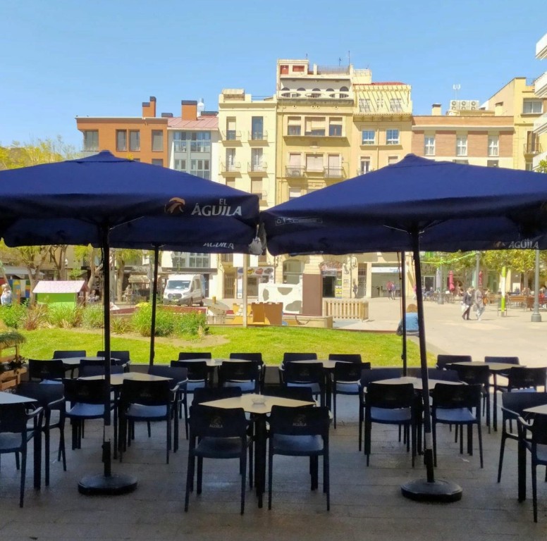 Imagen 2 de OPORTUNIDAD ÚNICA: Traspaso de Restaurante Emblemático en Pleno Rendimiento – Eixample