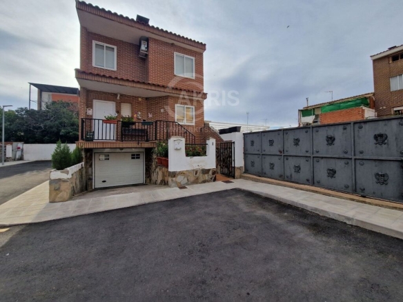 Imagen 1 de Chalet Pareado en Mocejon