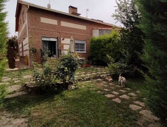 Imagen 1 de Casa-Chalet en Venta en Renedo De Esgueva Valladolid