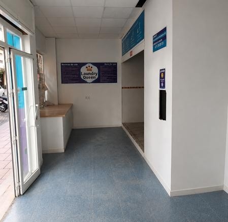 Imagen 2 de VENTA DE LOCAL COMERCIAL EN EL CENTRO DE ESTEPONA