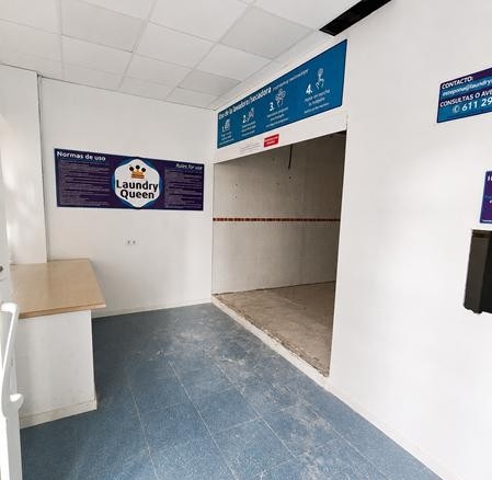 Imagen 4 de VENTA DE LOCAL COMERCIAL EN EL CENTRO DE ESTEPONA