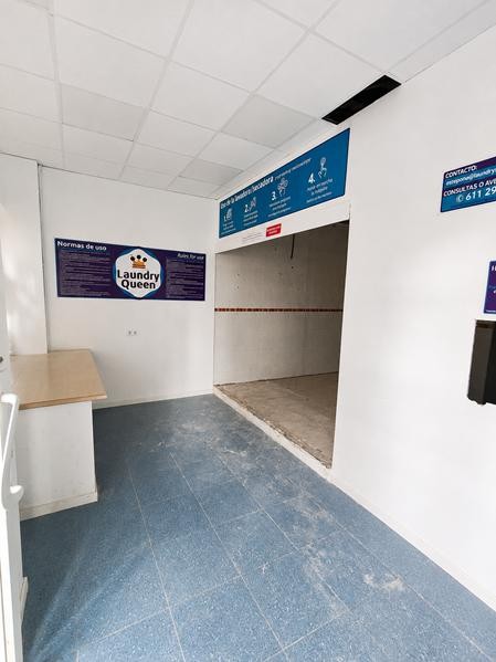 Imagen 4 de VENTA DE LOCAL COMERCIAL EN EL CENTRO DE ESTEPONA