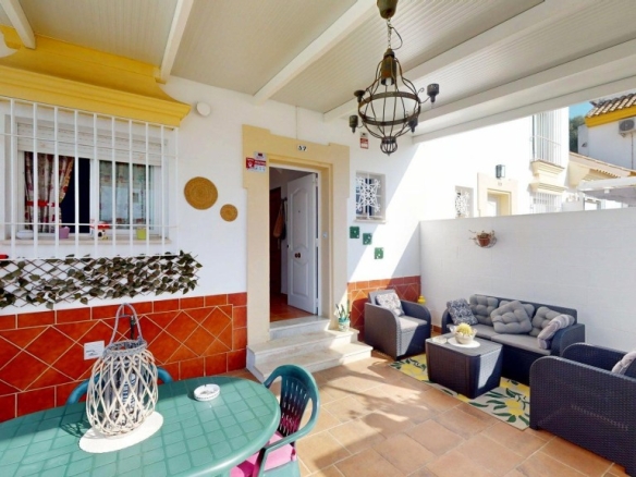 Imagen 1 de Gran vivienda adosada en Cartaya!!!
