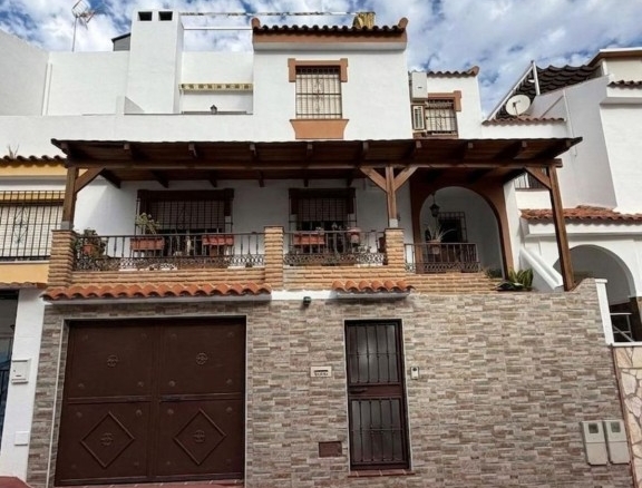 Imagen 1 de Casa-Chalet en Venta en Churriana Málaga