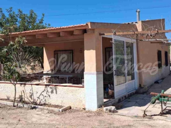 Imagen 1 de Casa de campo-Masía en Venta en Pomares