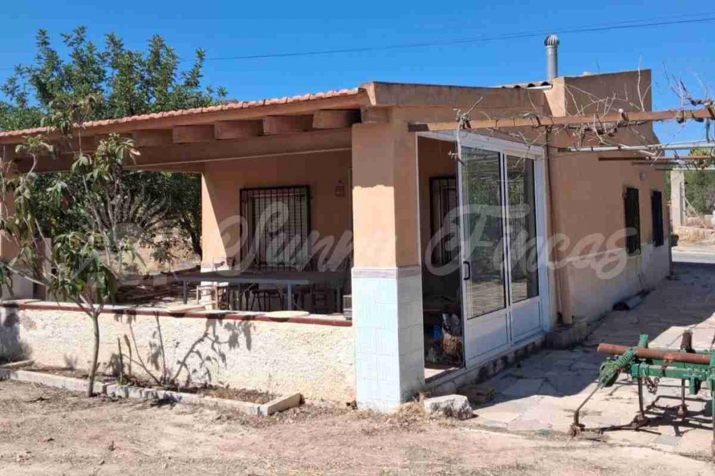 Imagen 1 de Casa de campo-Masía en Venta en Pomares
