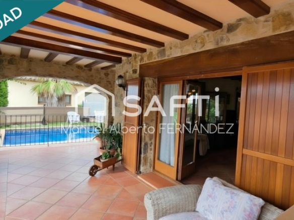 Imagen 1 de Una gran casa con carácter propio en Residencial Blanes