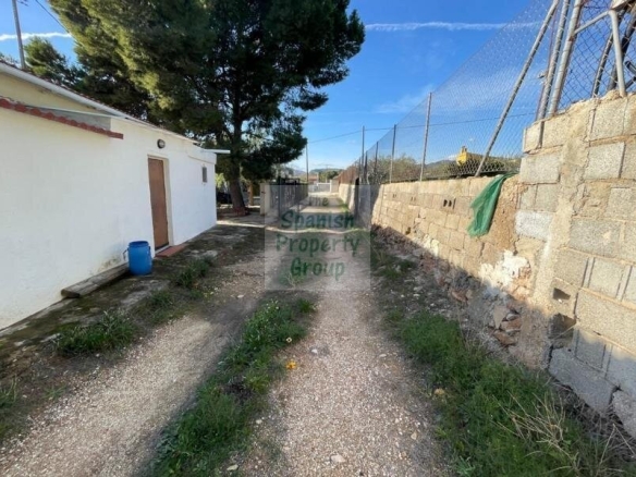 con 3 dormitorios y 1 baño con plaza de garaje
