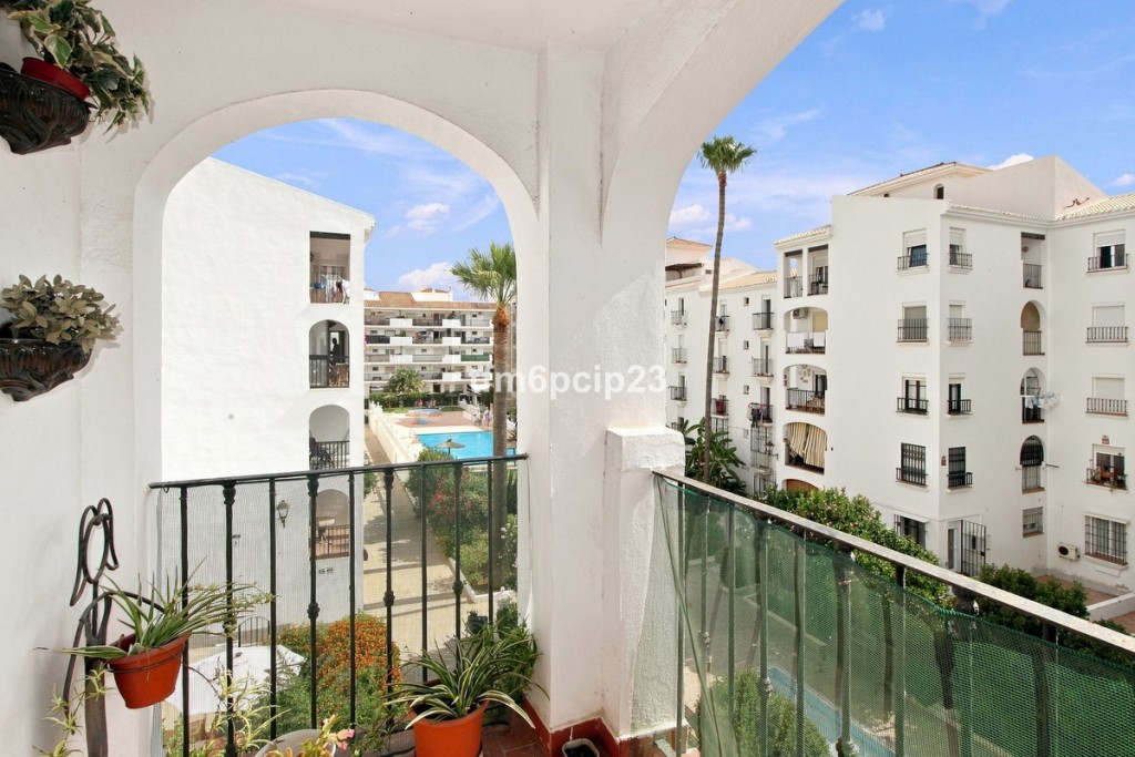 Imagen 2 de Apartamento en Venta en San Luis De Sabinillas Málaga