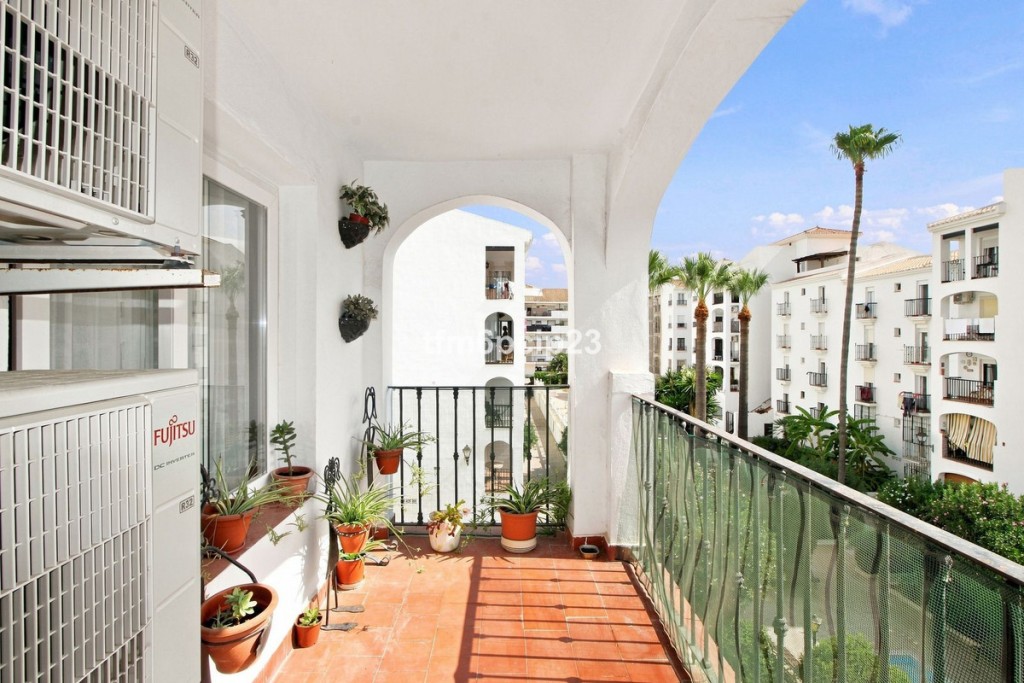 Imagen 1 de Apartamento en Venta en San Luis De Sabinillas Málaga