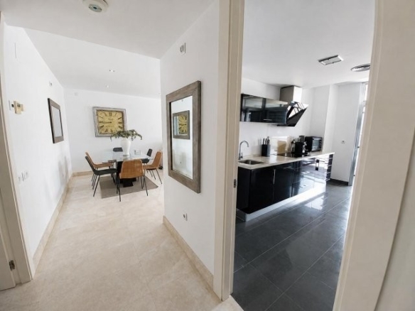 Imagen 4 de EXCLUSIVA VIVIENDA EN ALQUILER SEPTIEMBRE A JUNIO
