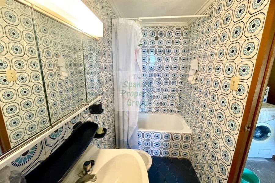 con 3 dormitorios y 1 baño
