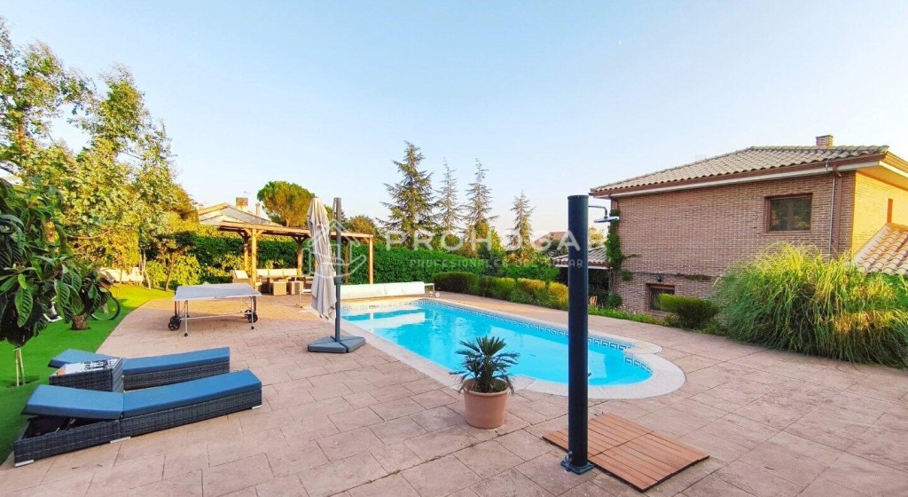 Imagen 2 de Venta de chalet en Pedrezuela