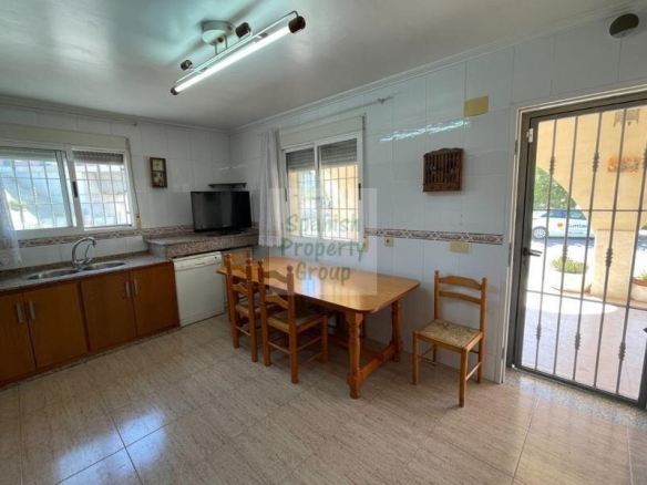 de 120m2 con 3 dormitorios y 1 baño