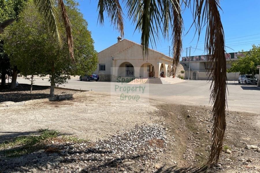 Imagen 1 de Venta de villa en Crevillente