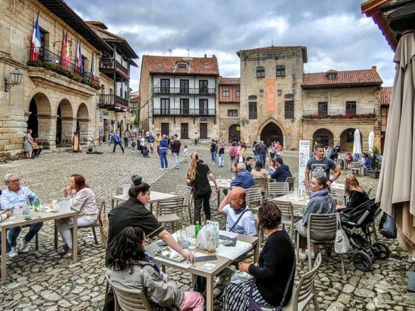 Imagen 3 de Vive o invierte en el pueblo más bonito de España