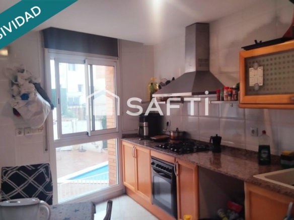 Imagen 1 de ESPECTACULAR TRIPLEX CÉNTRICO CON GARAJE Y TERRAZAS SOLARIUM