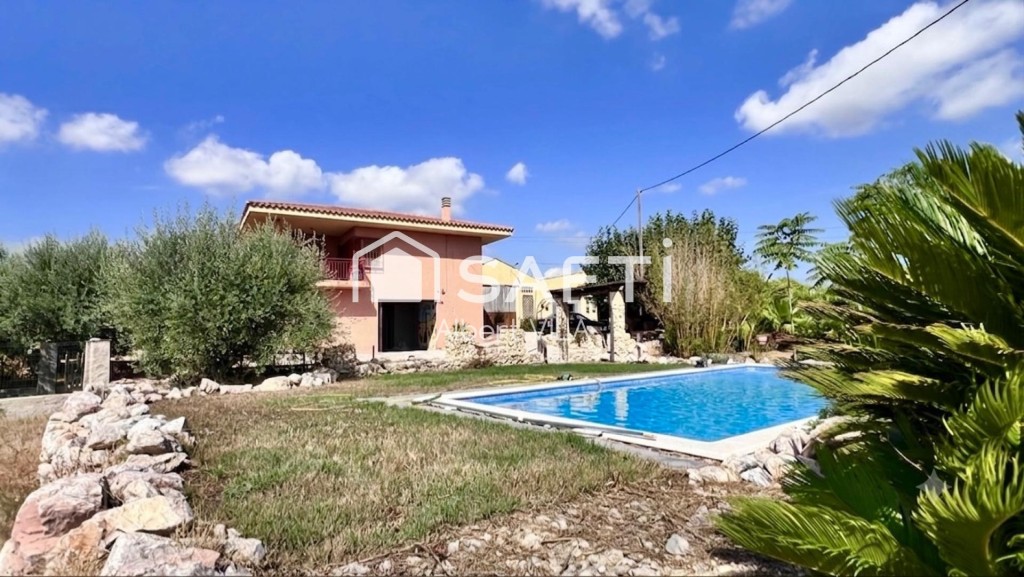 Imagen 2 de Finca rústica con chalet y piscina en Valls