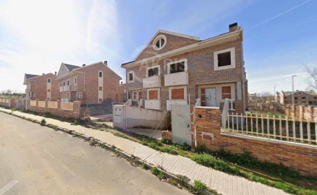 Imagen 1 de Chalet Independiente en Burguillos De Toledo