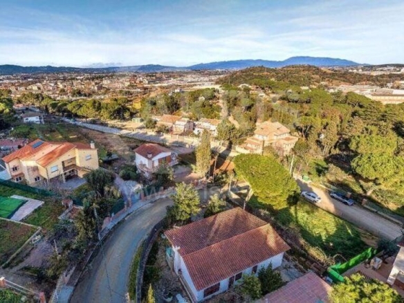 Imagen 1 de Chalet Independiente en Montornès del Vallès