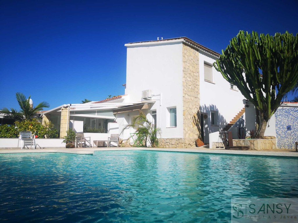 Imagen 1 de Casa-Chalet en Venta en Alicante Alicante