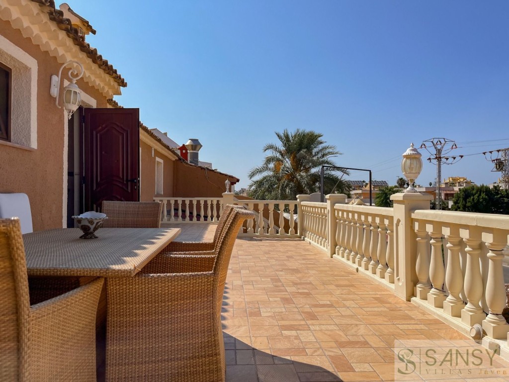 Imagen 2 de Casa-Chalet en Venta en Alicante Alicante
