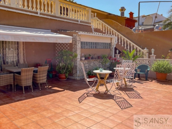 Imagen 1 de Casa-Chalet en Venta en Alicante Alicante