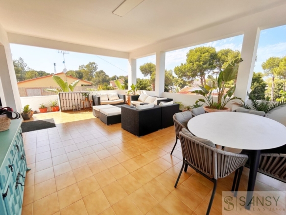 Imagen 2 de Casa-Chalet en Venta en Alicante Alicante