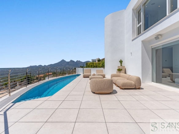 Imagen 1 de Casa-Chalet en Venta en Alicante Alicante