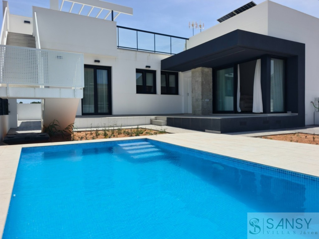 Imagen 1 de Casa-Chalet en Venta en Alicante Alicante