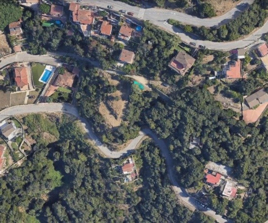Imagen 2 de Terreno con vistas únicas al mar y montaña