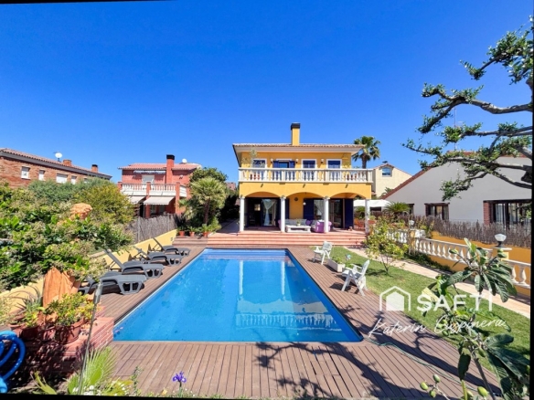 Imagen 1 de Elegante casa con Piscina en Calafell – Costa Dorada