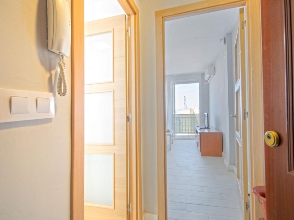 Imagen 4 de MAGNÍFICA VIVIENDA PARA VIVIR O INVERTIR