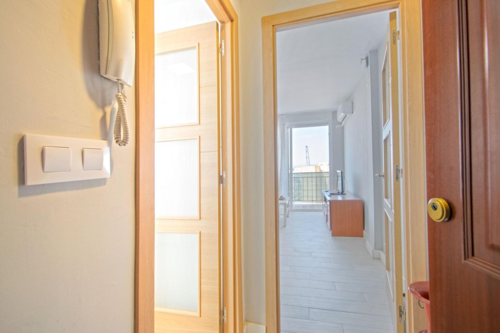Imagen 4 de MAGNÍFICA VIVIENDA PARA VIVIR O INVERTIR