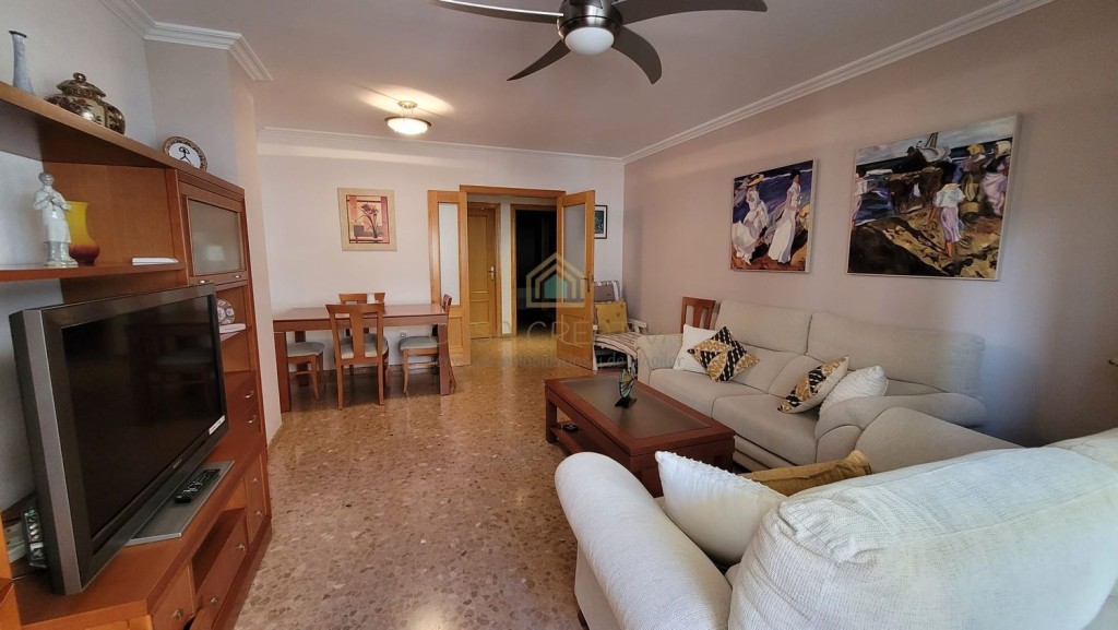 Imagen 2 de MARAVILLOSO PISO AMUEBLADO CON GARAJE JUNTO A LA PLAYA