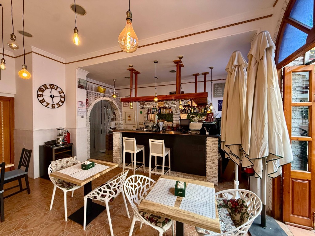 Imagen 2 de Local comercial en Venta en Benalmadena Málaga