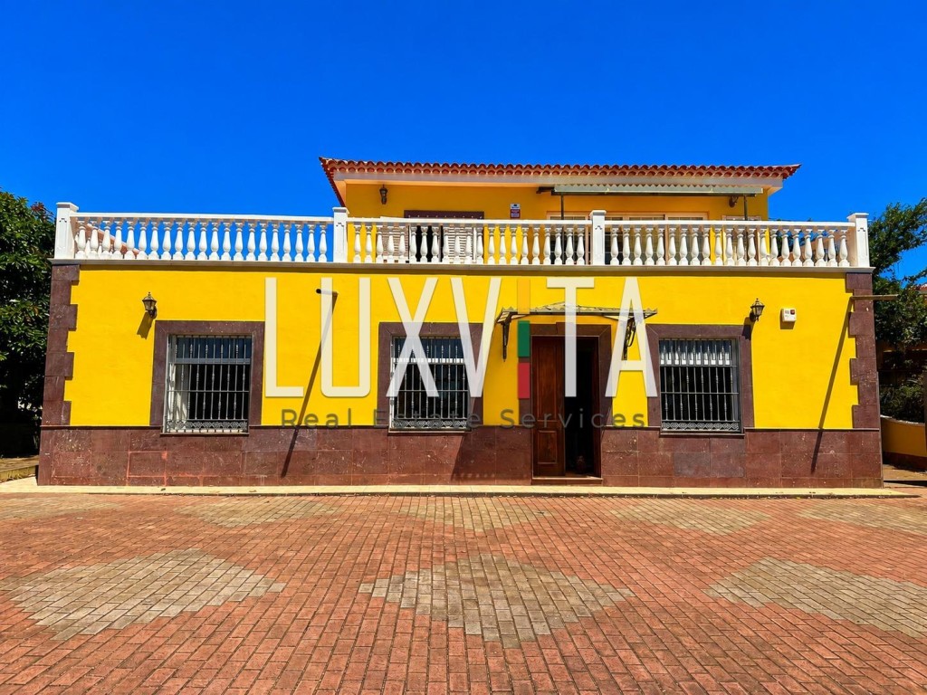 Imagen 2 de Casa independiente con 3.020 m2 de terreno en La Esperanza – una propiedad con enormes posibilidades