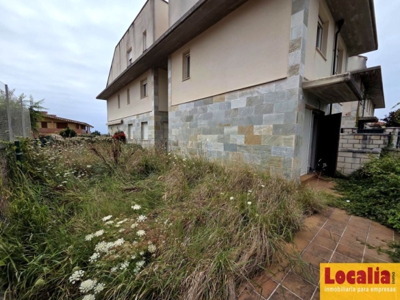 po-1274673-imagen - El Club del Propietario Imagen 1 de Chalet de VPO en venta