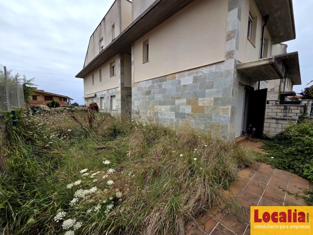 Imagen 1 de Chalet de VPO en venta