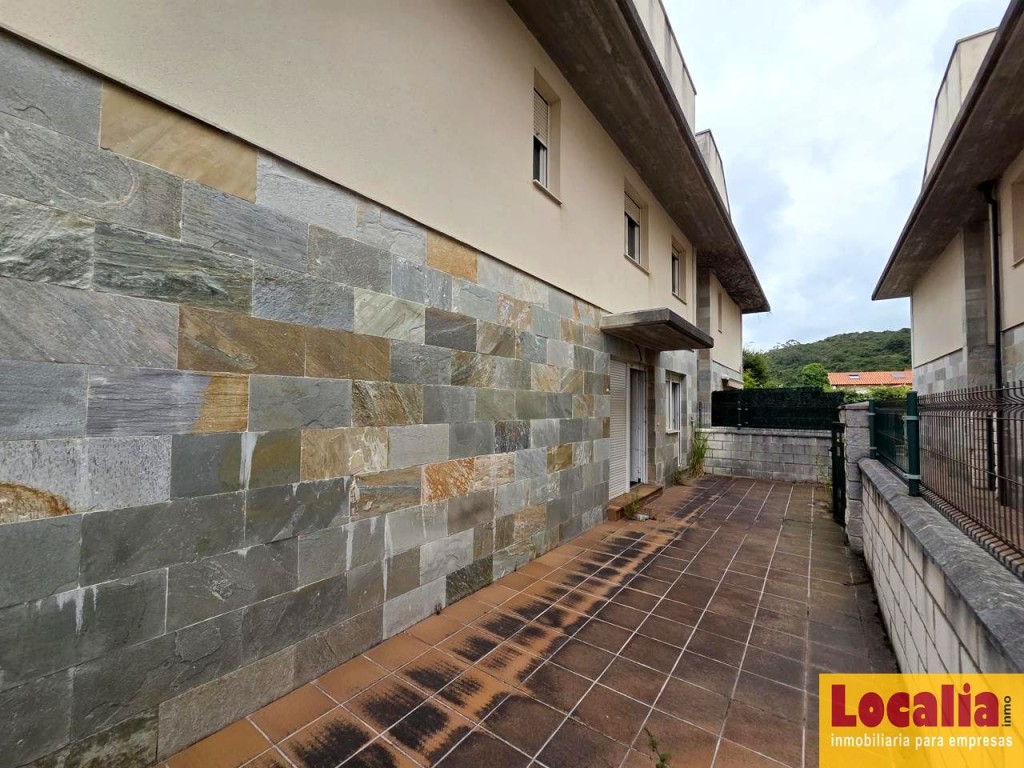 Imagen 1 de Chalet de VPO en venta