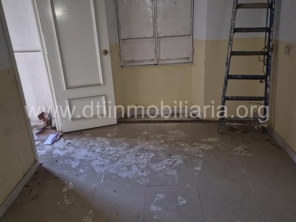 Imagen 4 de SE VENDE EDIFICIO DE DOS PLANTAS LA PALMA DEL CONDADO