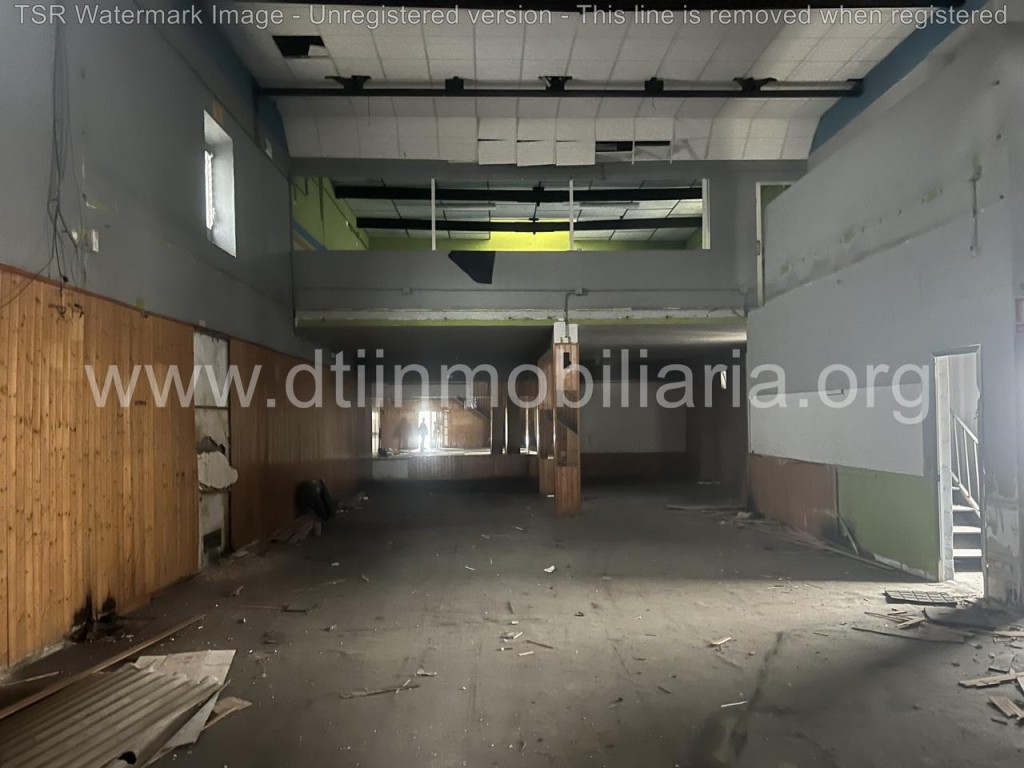 Imagen 1 de GRAN NAVE EN EL PUEBLO