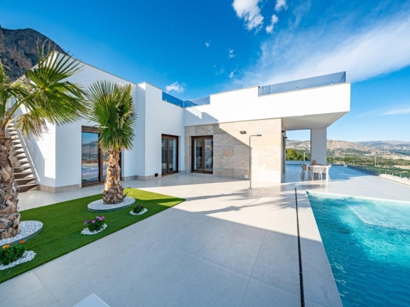 Imagen 2 de Exclusivas villas de obra nueva con vistas al mar en Polop