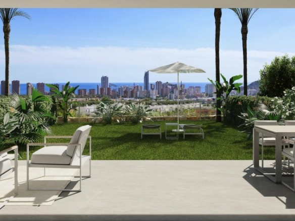 Imagen 1 de Apartamentos con jardín privado y áticos con solárium en Sierra Cortina