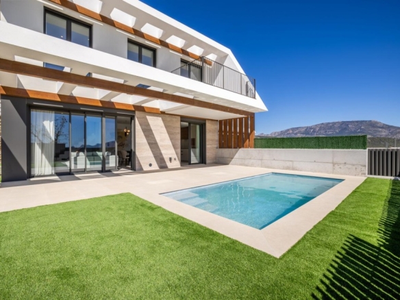 Imagen 3 de Entre el mar y la montaña: Modernas villas con piscina privada y vistas panorámicas