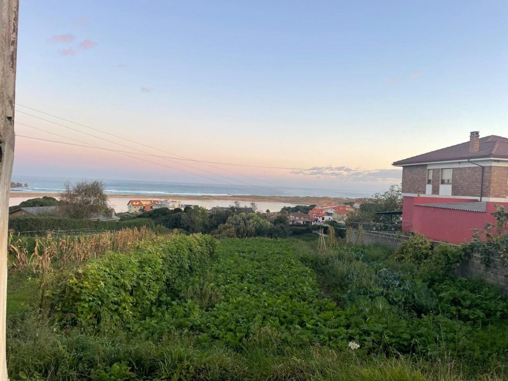 Imagen 1 de Espectacular suelo con vista al mar en Mogro.