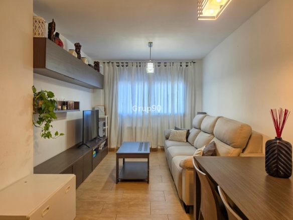 Imagen 2 de ¡ACOGEDORA PLANTA BAJA EN ALCARRÀS!