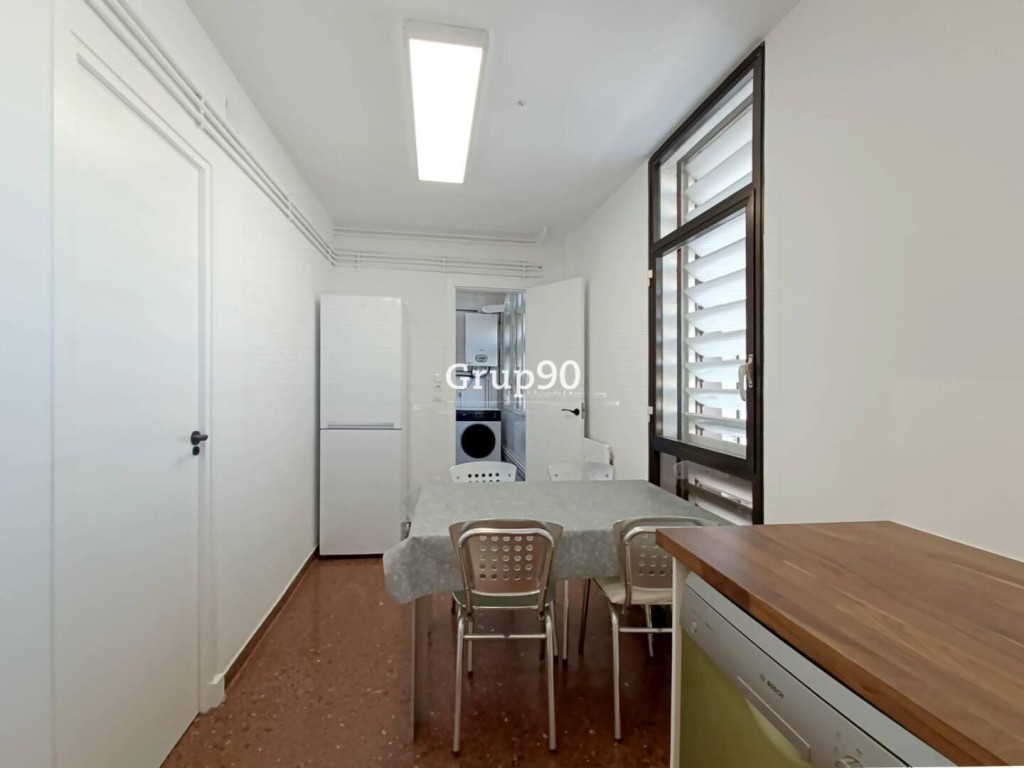 Imagen 3 de GRAN PISO DE 6 HABITACIONES EN EL CENTRO DE LLEIDA – AV. CATALUNYA