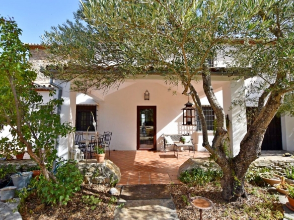 Imagen 3 de Casa de campo-Masía en Venta en Ronda Málaga