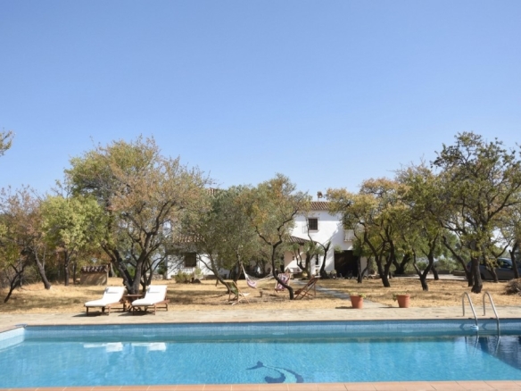 Imagen 4 de Casa de campo-Masía en Venta en Ronda Málaga